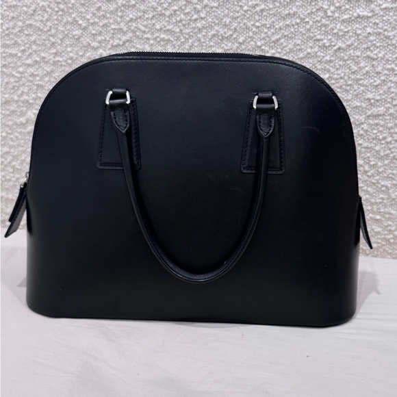 The Row Elegant Black Leather Shoulder Bag - Picture 2 of 6